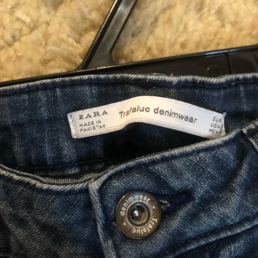 Blue skinny jeans